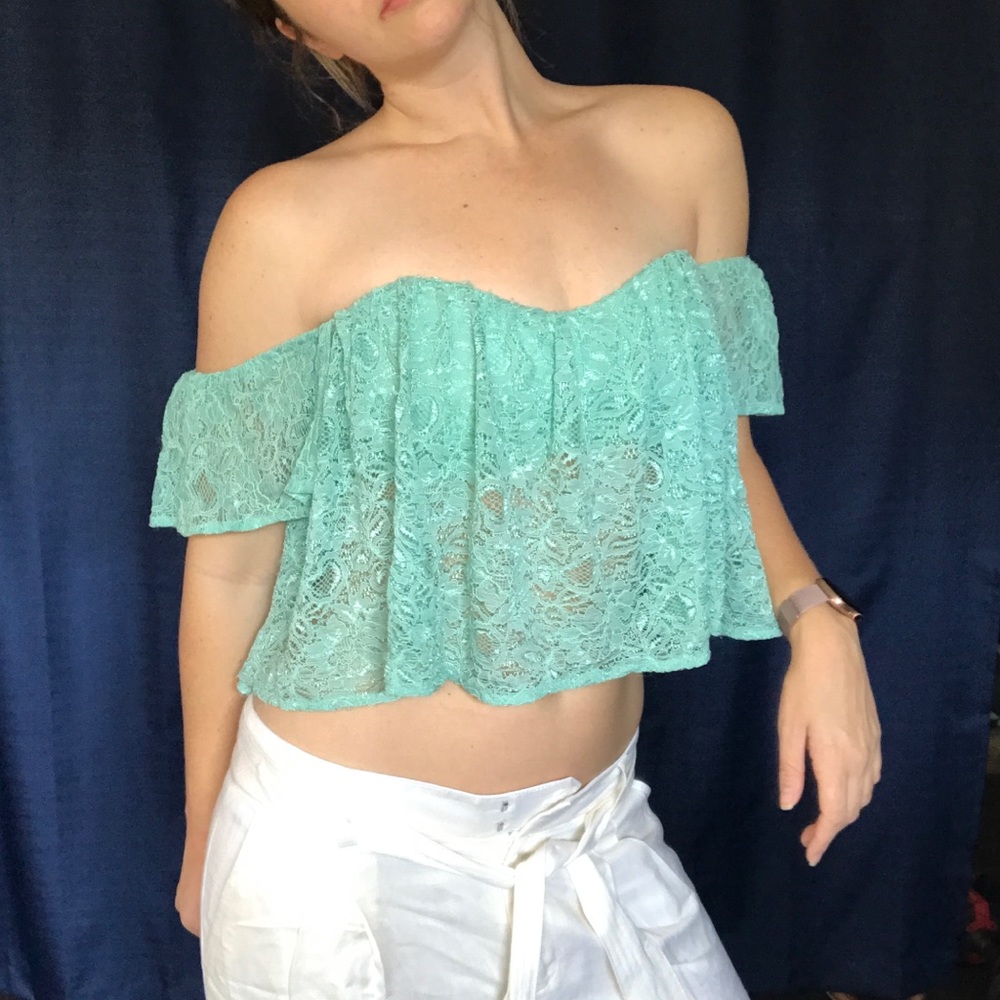 Lacey off the shoulder crop top